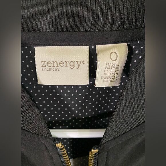 Zynergy by‎ Chicos light weight jacket - Picture 2 of 6